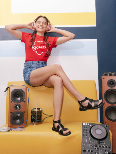 KICKERS SS26 KICK LILA.jpg